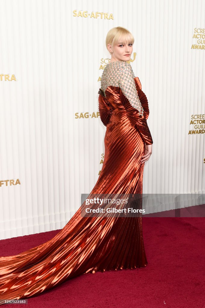 https://media.gettyimages.com/id/1247523183/photo/the-29th-annual-screen-actors-guild-awards-arrivals.jpg?s=1024x1024&w=gi&k=20&c=vIvEnakgFwAuEhdq0Tld_vYCt7HAZvu6KQGSkImvPEI=