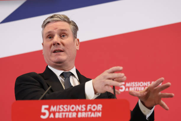 Lider Partii Pracy Sir Keir Starmer podczas przemówienia na temat gospodarki w UK Finance London EC2 27 lutego 2023 r. w Londynie, Wielka Brytania.  Keir...