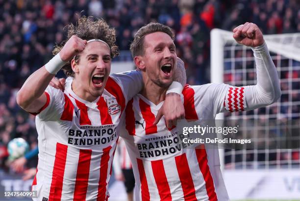 Luuk de Jong of PSV Eindhoven and Fabio Silva of PSV Eindhoven Celebrates after scoring his teams 2:1 goal with teammates during the Dutch Eredivisie...