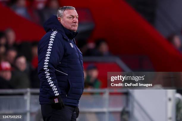 Headcoach Ron Jans of FC Twente looks on during the Dutch Eredivisie match between PSV Eindhoven and FC Twente at Philips Stadion on February 26,...