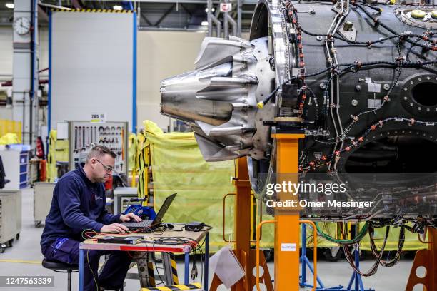Engine Testing Plane Airplane Engine Test Photos and Premium High Res Pictures - Getty Images