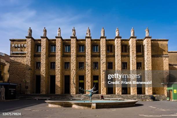 The facade of the main post office of Ragusa, Palazzo delle Poste, seen from Piazza Giacomo Matteotti.