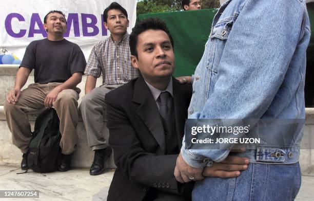 Homosexual couples at a symbolic reunion in Mexico City, 14 February 2002. Hundreds of homosexual couples are participating in the celebration of St....