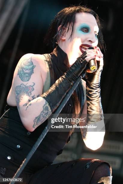 Marilyn Manson performs during Ozzfest 2003 at Cricket Pavilion on July 02, 2003 in Phoenix, Arizona.