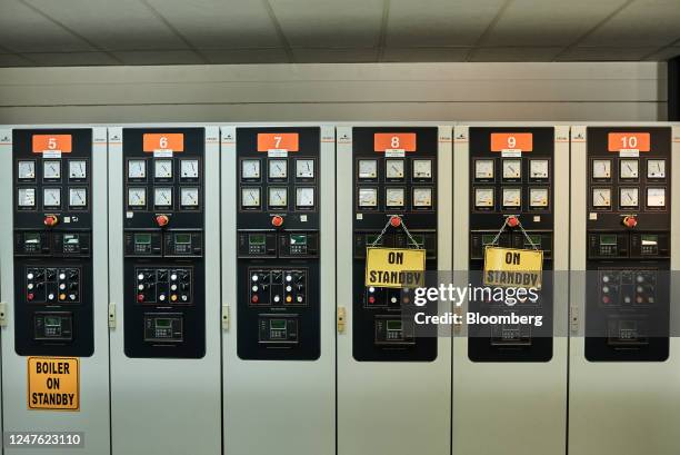 Oil Gas Control Room Photos and Premium High Res Pictures - Getty Images