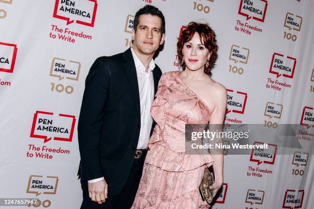 Panio Gianopoulos and Molly Ringwald at the 2023 PEN America Literary Awards held at The Town Hall on March 2, 2023 in New York City.