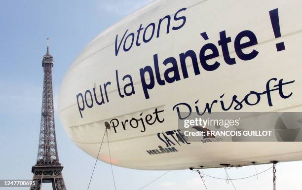 Picture taken during a rally at the Trocadero Square in Paris, 01 April 2007, shows a airship after ecologist activist Nicolas Hulot held a rally...