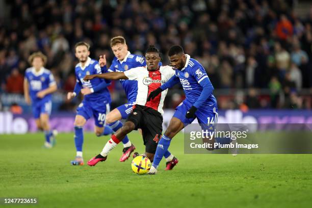 Kelechi Iheanacho of Leicester City in action with Romeo Lavia of Southampton during the Premier League match between Southampton FC and Leicester...