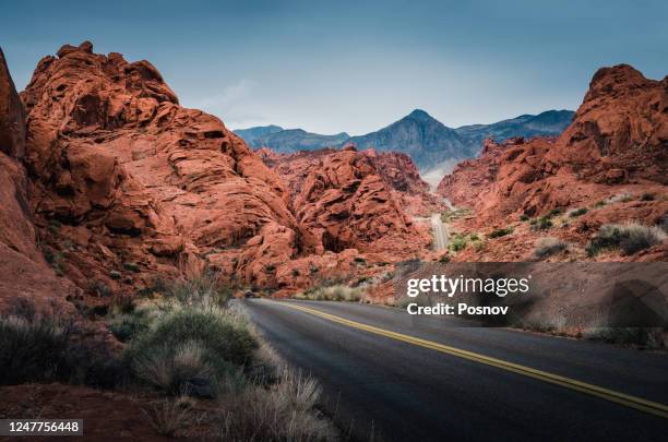 road at valley of fire - valley of fire state park stock pictures, royalty-free photos & images