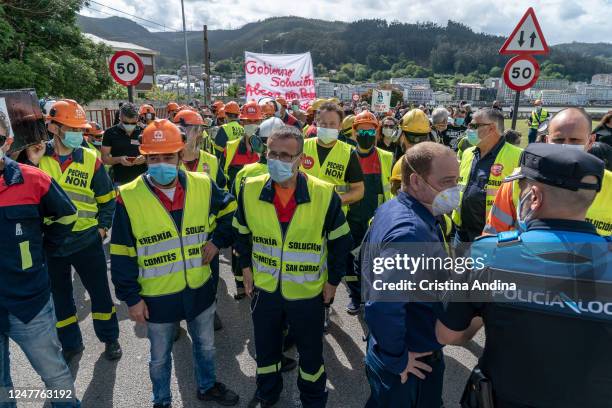 Alcoa workers demonstrate in the streets of Viveiro on June 7, 2020 in Viveiro, Lugo, Spain. Alcoa workers are once again taking to the streets to...