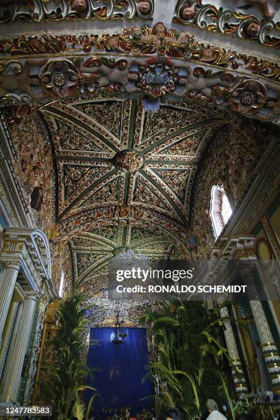 Fotografía tomada el 3 de abril de 2007 en la iglesia de Santa María Tonantzintla, en el estado de Puebla al centro de México. Los habitantes del...