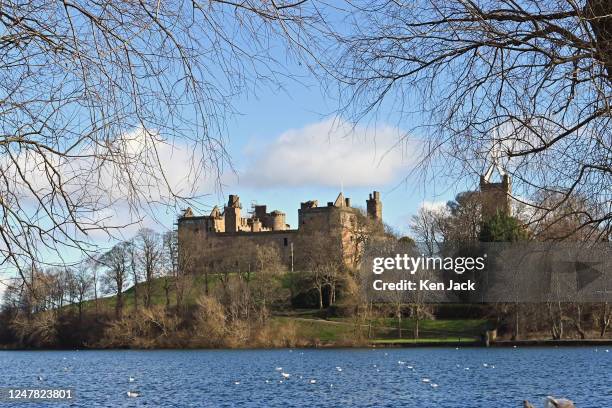 Linlithgow Palace, birthplace of Mary Queen of Scots, as some parts of Scotland enjoy early Spring sunshine despite snow and ice warnings being in...