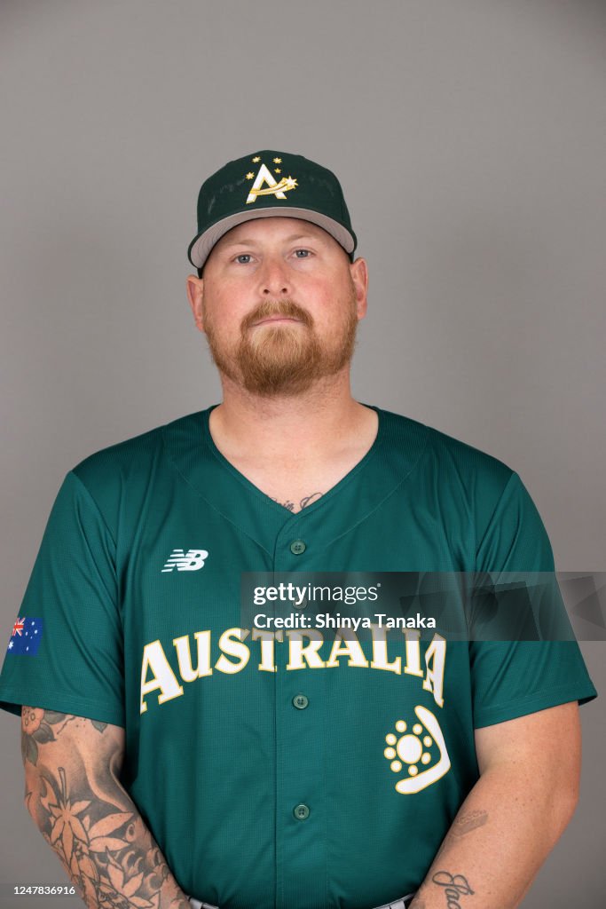 Steven Kent Racing Driver Steven Kent of Team Australia poses for a photo during the Team... ニュース ...