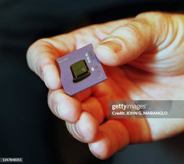 Transmeta Corporation unveiled their new secret chip named Crusoe 19 January in Saratoga, California. The smart microprocessor is software-based and...