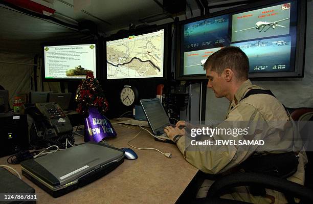 Central Command Room Photos and Premium High Res Pictures - Getty Images