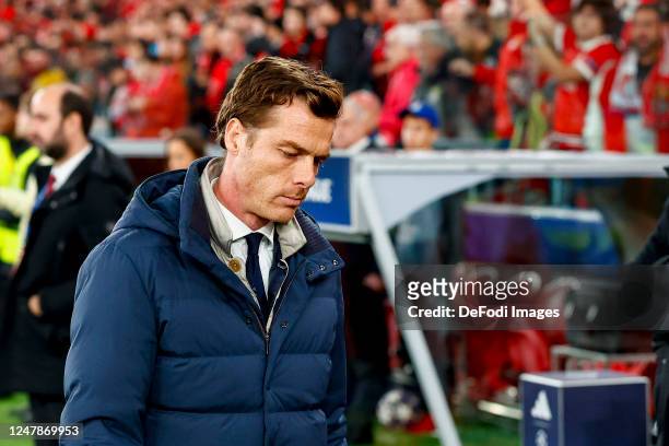 Head coach Scott Parker of Club Brugge KV looks on prior to the UEFA Champions League round of 16 leg two match between SL Benfica and Club Brugge KV...