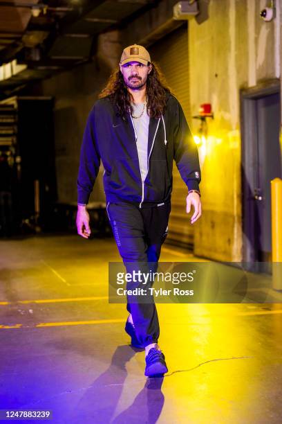 Steven Adams of the Memphis Grizzlies arrives to the arena before the game against the Los Angeles Lakers on March 7, 2023 at Crypto.Com Arena in Los...