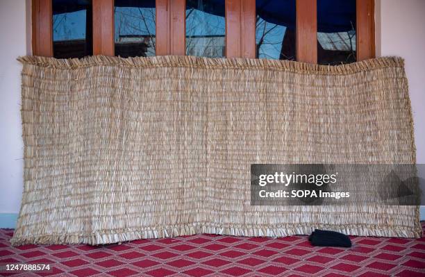 Traditional Reed Mat 333 Reed Mat Stock Photos, High-Res Pictures, and Images - Getty Images