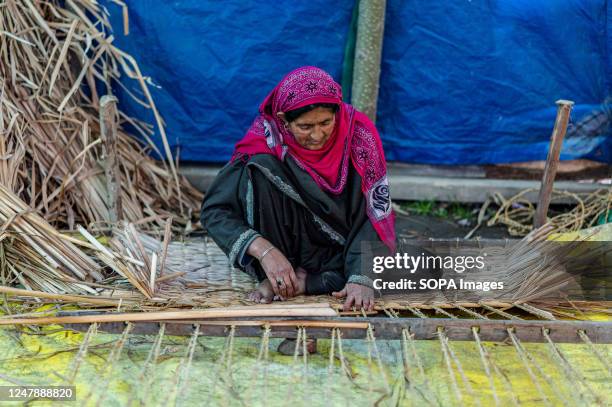 Traditional Reed Mat Reed Mat Photos and Premium High Res Pictures - Getty Images