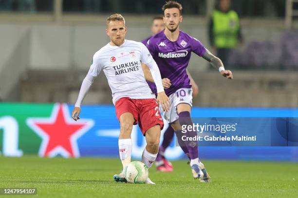 Samu Saiz of Sivasspor Kulübü in action during the UEFA Europa Conference League round of 16 leg one match between ACF Fiorentina and Sivasspor at...