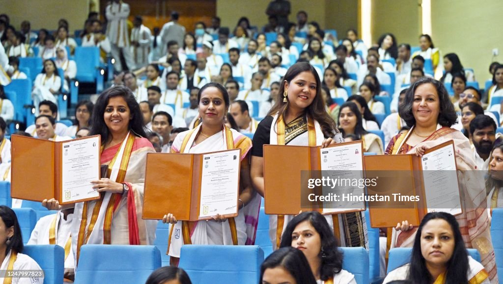 President Droupadi Murmu Graced 6th Convocation Of Jawaharlal Nehru University