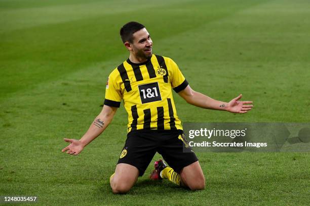 Raphael Guerreiro of Borussia Dortmund celebrates 1-2 during the German Bundesliga match between Schalke 04 v Borussia Dortmund at the Veltins Arena...