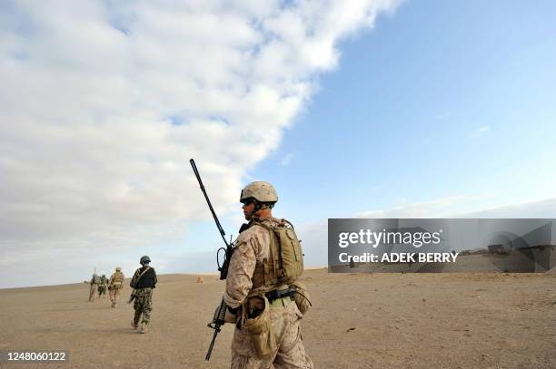 Usmc Mfs 436 Us Marine Ranks Stock Photos, High-Res Pictures, and Images - Getty ...