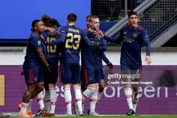 Mohammed Kudus of Ajax celebrates 0-1 with Steven Bergwijn of Ajax, Edson Alvarez of Ajax, Devyne Rensch of Ajax, Kenneth Taylor of Ajax, Dusan Tadic...