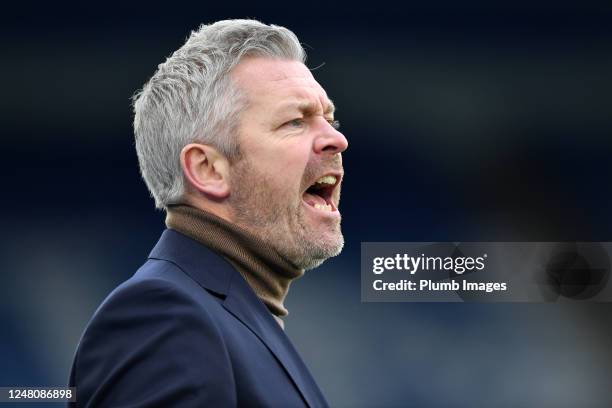 Leicester City Women manager Willie Kirk during the Leicester City v Everton FC - Barclays Women's Super League game at King Power Stadium on March...