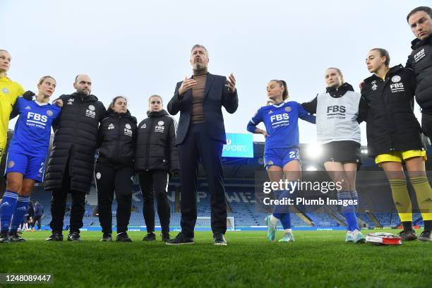 Leicester City Women manager Willie Kirk speaks too his players at the end of the Leicester City v Everton FC - Barclays Women's Super League game at...