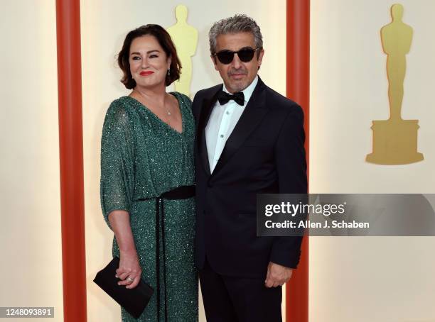 Argentine actor Ricardo Darin and his wife Florencia Bas attends the 95th Academy Awards at the Dolby Theater on March 12, 2023 in Hollywood,...