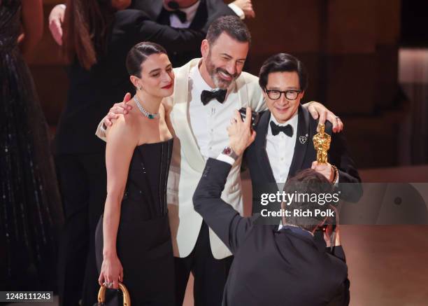 Jenny Slate, Jimmy Kimmel and Ke Huy Quan at the 95th Annual Academy Awards held at Dolby Theatre on March 12, 2023 in Los Angeles, California.