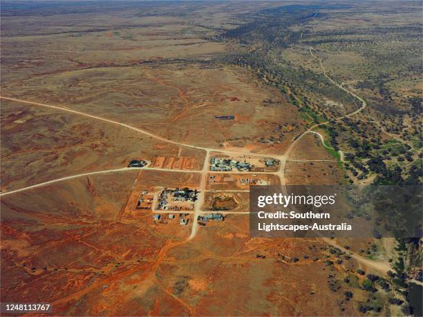 aerial viewpoint of cooper creek when filled with monsoonal rain, south australia. - south australia stock pictures, royalty-free photos & images