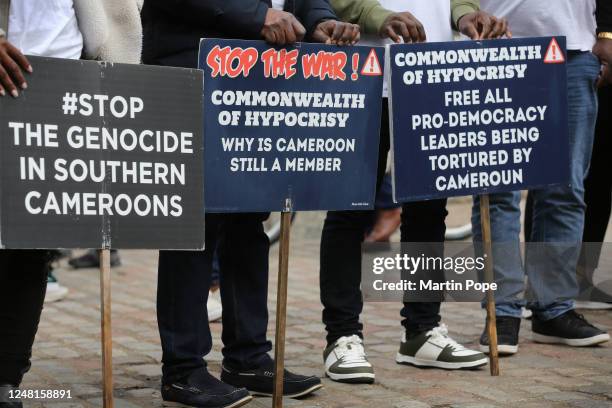 Emplicit Signs 110 Cameroon Protest Stock Photos, High-Res Pictures, and Images ...