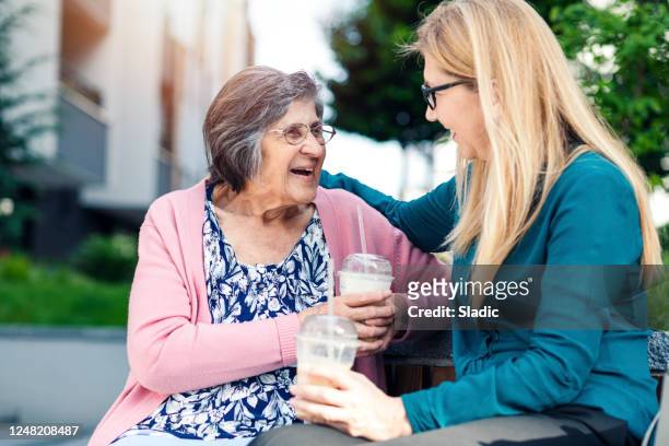 precious time we spend together - community health centre stock pictures, royalty-free photos & images
