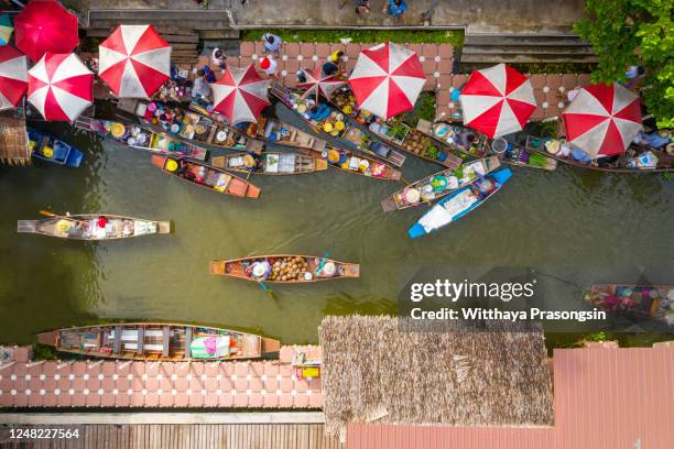 tha kha floating market, thai food, tha kha floating market, thailand atmosphere - floating market stockfoto's en -beelden