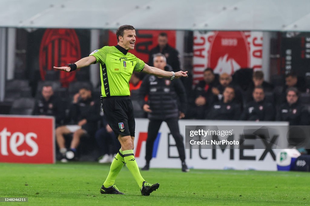 Referee Federico La Penna gestures during Serie A 2022/23 football