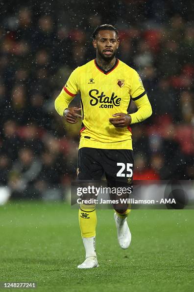 Leandro Bacuna of Watford during the Sky Bet Championship between