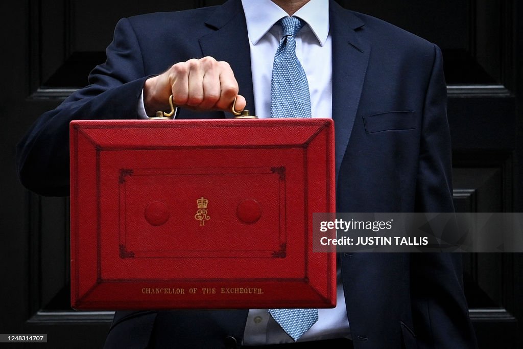 BRITAIN-POLITICS-ECONOMY-BUDGET