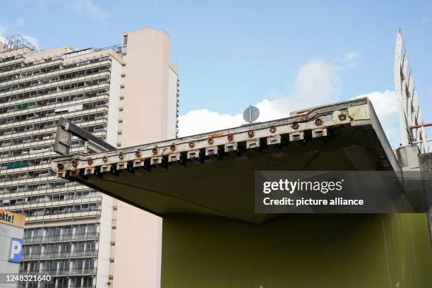 March 2023, Rhineland-Palatinate, Ludwigshafen: A section of the demolished Hochstraße Süd stands in front of a high-rise building in the city...