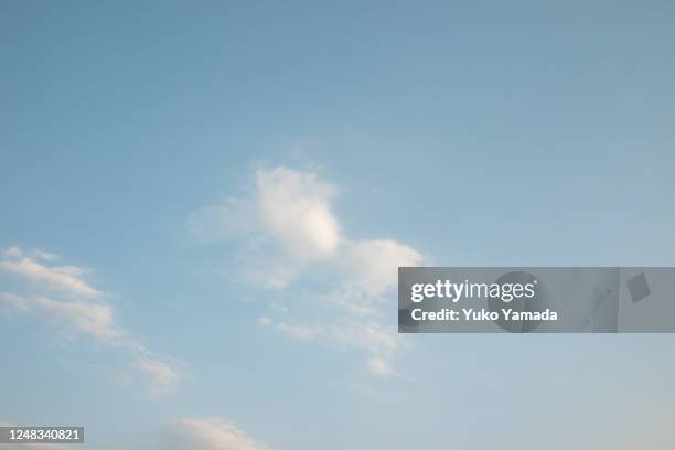 clouds typologies - low contrast stock pictures, royalty-free photos & images