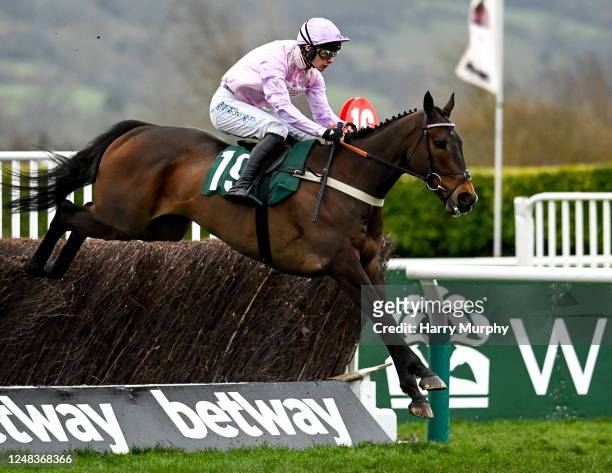 Gloucestershire , United Kingdom - 15 March 2023; Global Citizen, with Luca Morgan up, during the Johnny Henderson Grand Annual Challenge Cup...