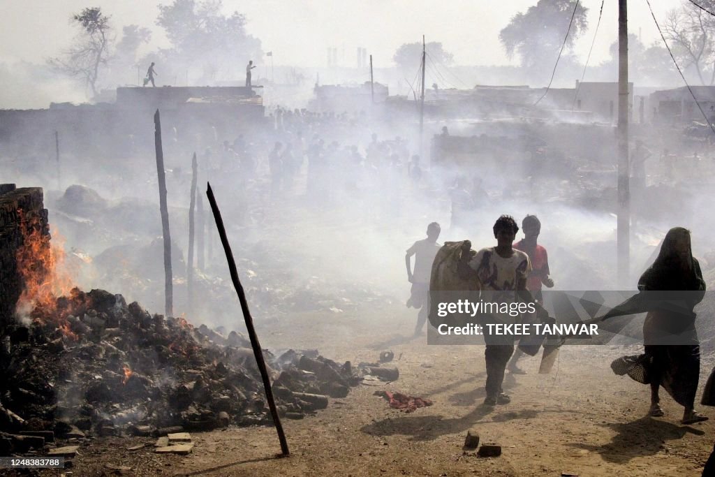 INDIA-FIRE-SALVAGE