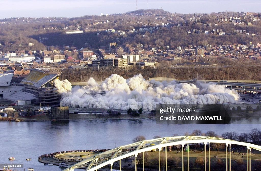 Three Rivers Stadium in Pittsburgh, Pennsylvania is demolished by ...