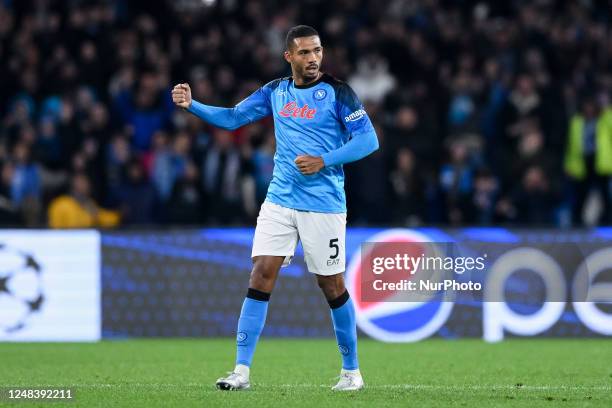 Juan Jesus of SSC Napoli celebrates the victory during the UEFA Champions League match round of 16 leg Two between SSC Napoli and Eintracht Frankfurt...