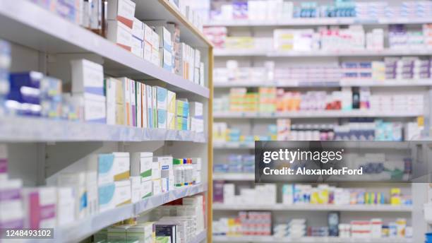 nothing but the best brands for their customers - pharmacy stock pictures, royalty-free photos & images