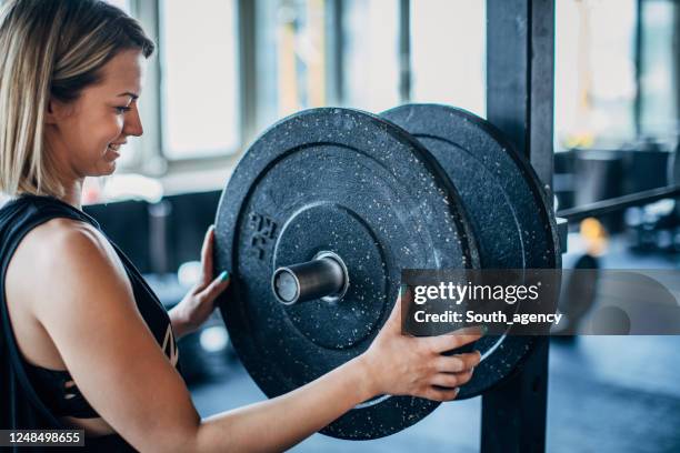 Putting Weight On Object 1,523 Put On Weight Stock Photos, High-Res Pictures, and Images - Getty ...