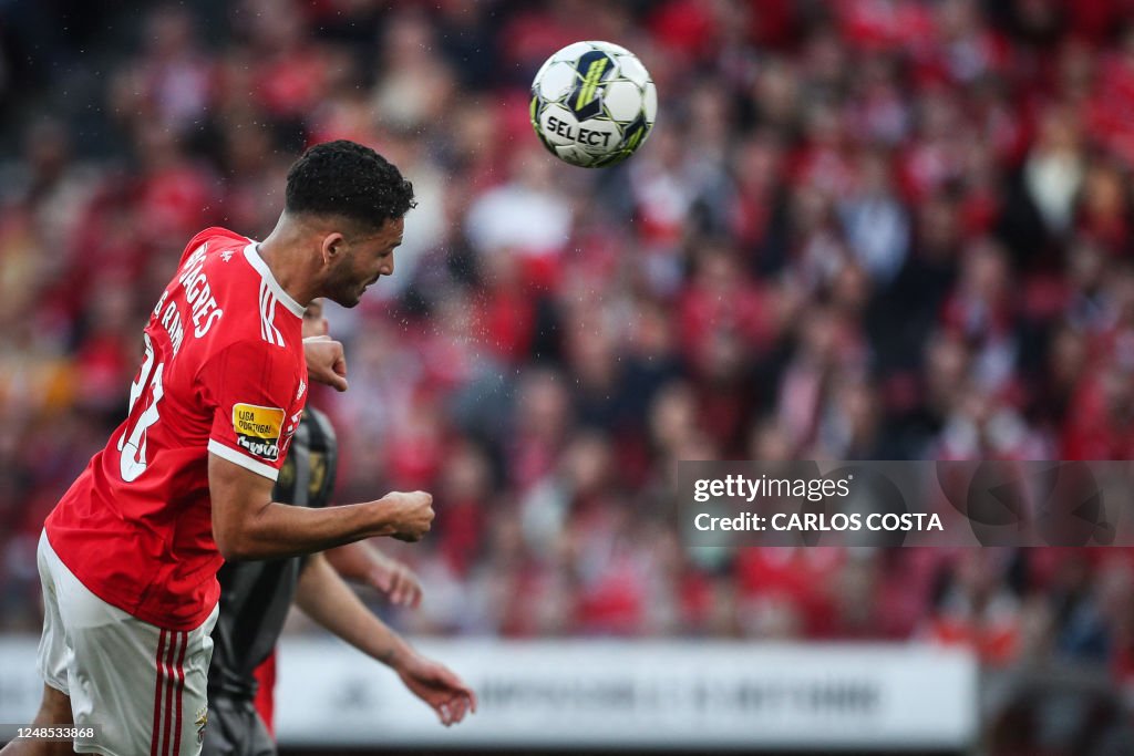 FBL-POR-LIGA-BENFICA-GUIMARAES