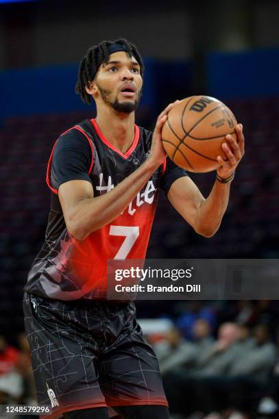 Ziaire Williams of the Memphis Hustle shoots a free throw against the Rio Grande Valley Vipers during an NBA G-League game on March 18, 2022 at...