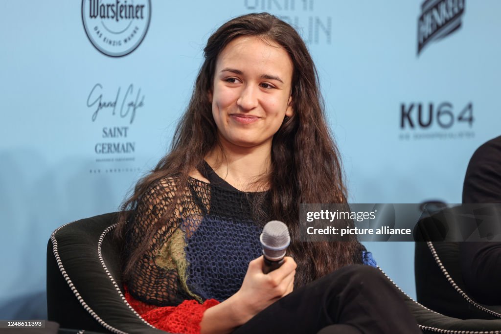 Yasmina Hempel at the press conference of the Peter Plate musical